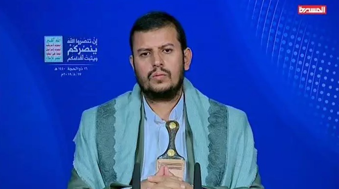 زعيم أنصار الله: موقف إيران متميز وفريد بإدانة العدوان على اليمن