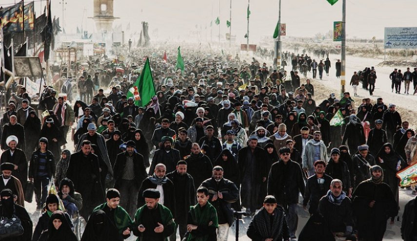 100 الف زائر ايراني يشاركون بزيارة عاشوراء في كربلاء