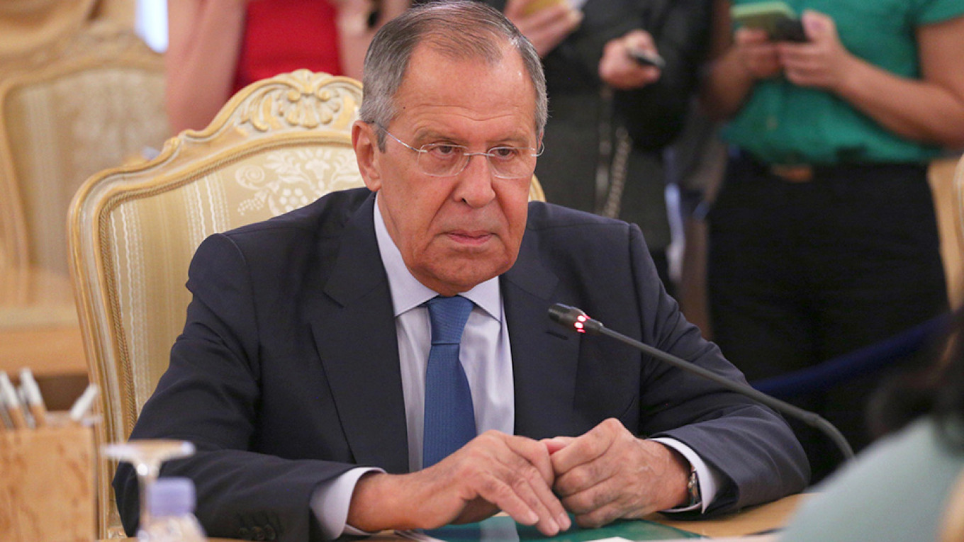 على غرار ايران.. اميركا لم تمنح تأشيرات دخول لعدد من الدبلوماسيين الروس.. وموسكو تستدعي نائب السفير الأميركي