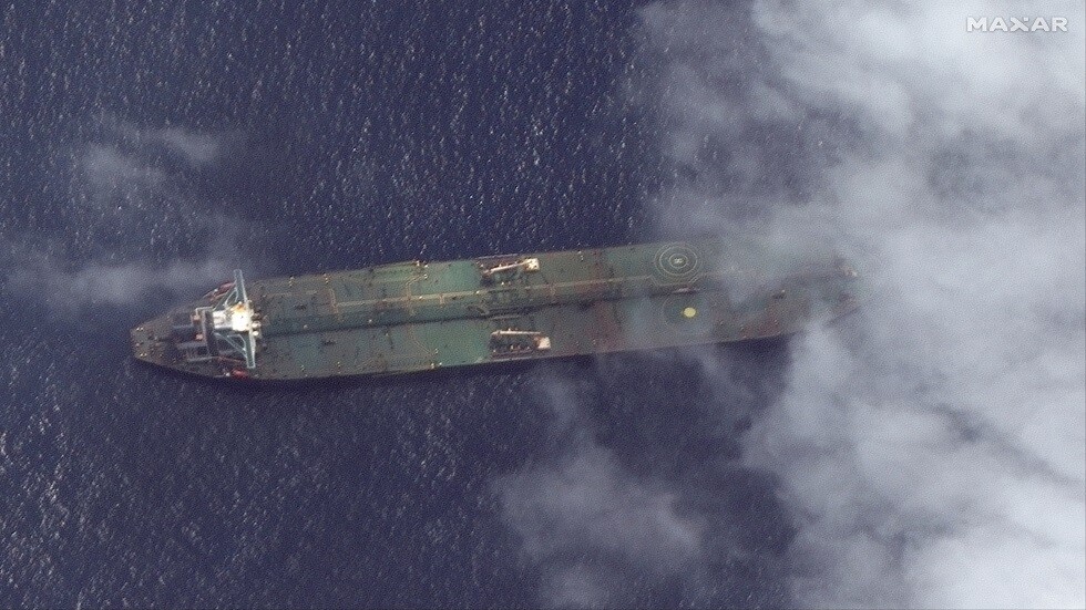 \"أدريان دريا-1\" تكسر الحصار الأميركي وتصل ميناء طرطوس السوري (صور)