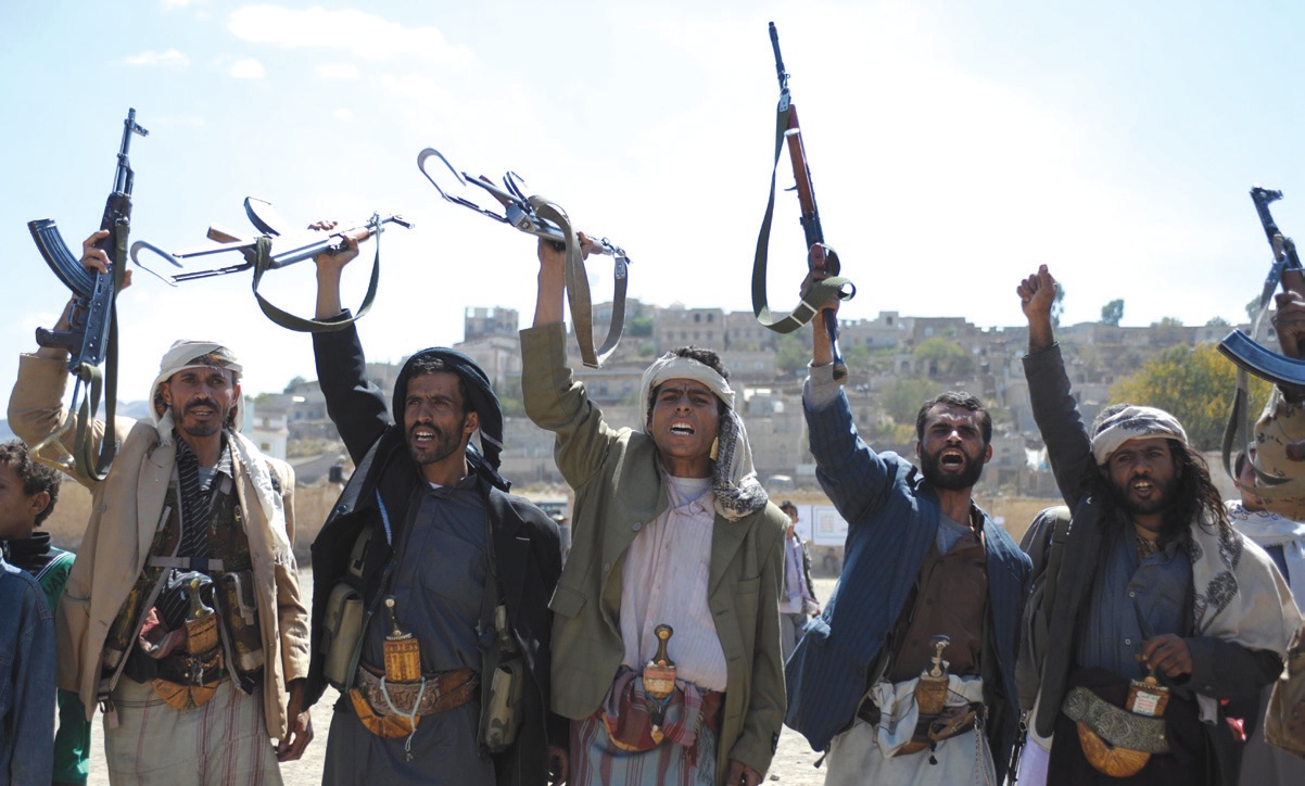 قبائل المنطقة الوسطى في اليمن تطالب بتحقيق أممي بمجازر الإمارات.. وتكبيد مرتزقة السعودية خسائر فادحة في جيزان