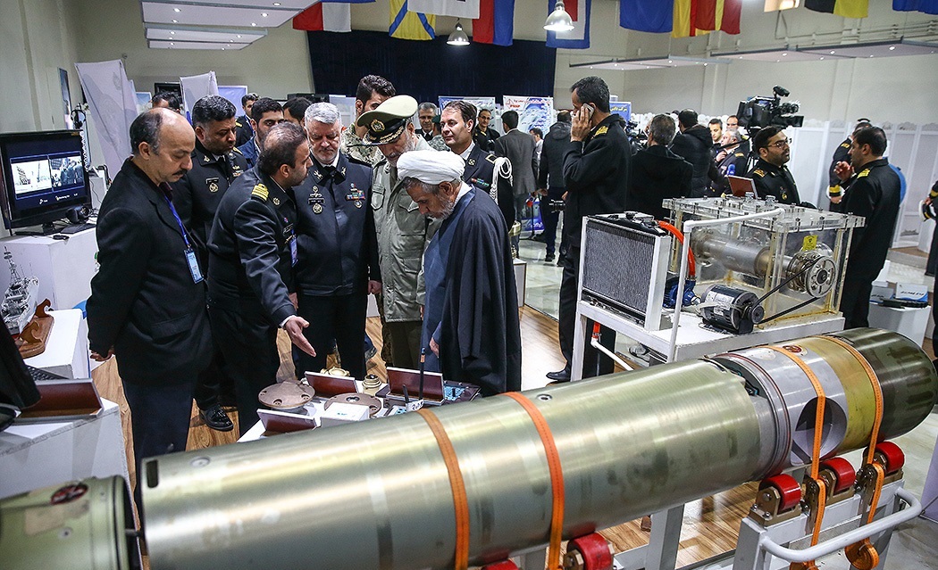 البحرية الايرانية تسلّح غواصاتها بصواريخ محلية الصنع.. وتعلن قدرتها التواجد في أي مكان بالعالم
