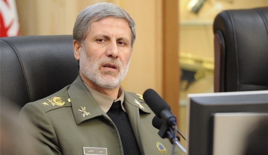 وزير الدفاع الايراني: اعداء الثورة الاسلامية لايطيقون التطور العلمي لايران