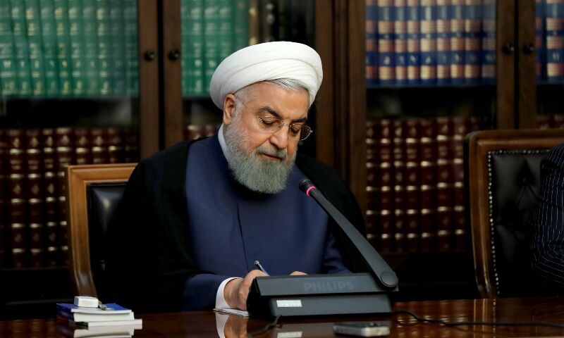 روحاني يأمر بتنفيذ قانون اتفاق التبادل التجاري البحري بين ايران وكازاخستان