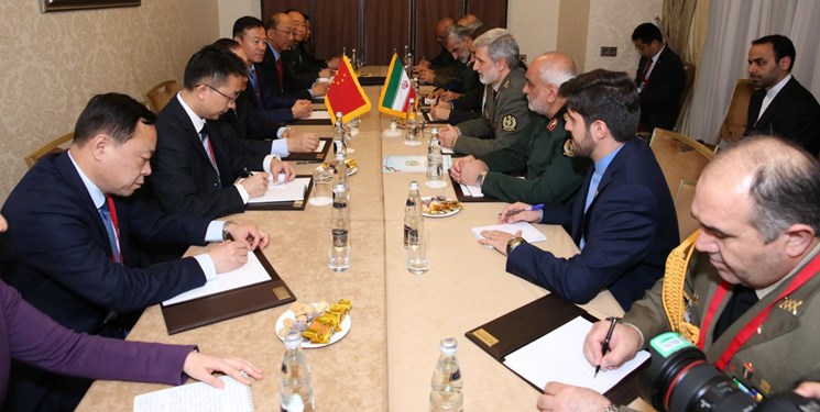 حمایت چین از مواضع‌ ایران در حفظ  ثبات منطقه طی دیدار وزرای دفاع دو کشور