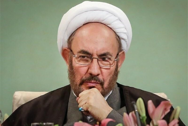 مساعد للرئيس روحاني: العالم اليوم بحاجة الى السلام والتضامن