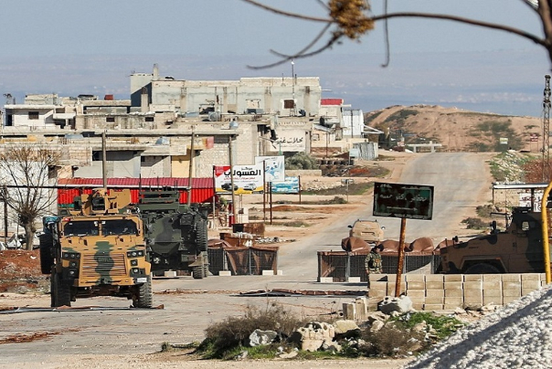 آخر المستجدات.. الجيش السوري يحاصر نقطة تركية وروسيا تقصف الاتراك