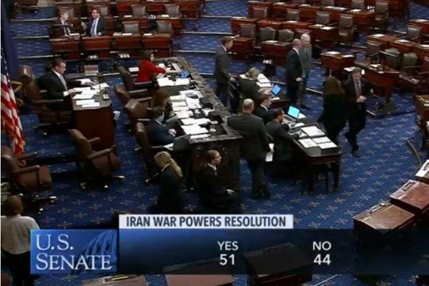 سنای آمریکا طرح کاهش اختیارات جنگی ترامپ علیه ایران را تصویب کرد