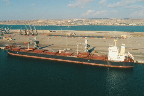 53 شركة تعلن استعدادها للاستثمار في ميناء جابهار الايراني