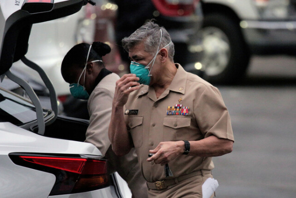 بعد أن استهتر ترامب بالفيروس.. كورونا يقتل شخصين على السواحل الشرقية لأمريكا