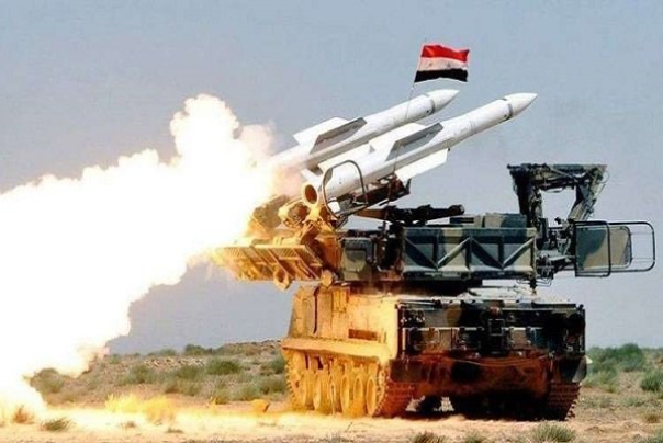 الدفاع الجوي السوري يتصدّى لعدوان إسرائيلي بالصواريخ شرق حمص