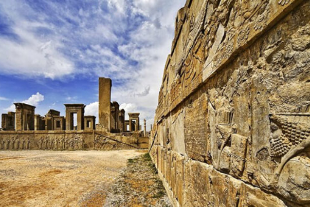 ايران تمتلك 10% من التراث الثقافي والفني العالمي