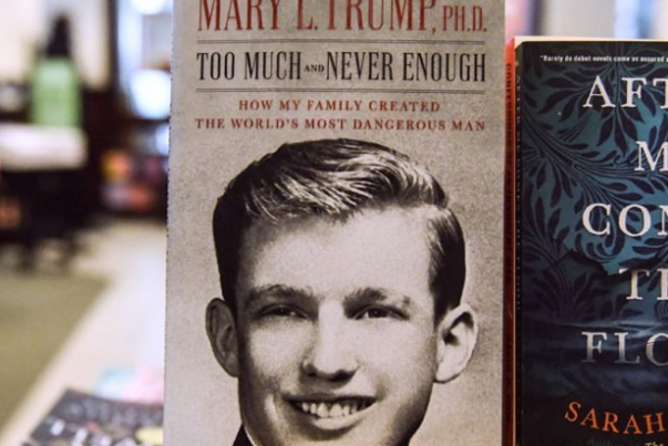 ترامب يوبخ ابنة شقيقه بعد نشرها كتاباً عن “مشاكله النفسية”