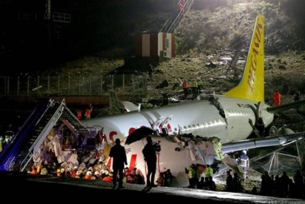 تصادم طائرتين في ولاية "ألاسكا"ومقتل 7 أشخاص بينهم نائب