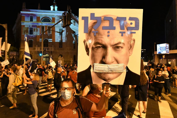 מפגינים נגד נתניהו הותקפו בדרום תל אביב: "קראו ביבי המלך"