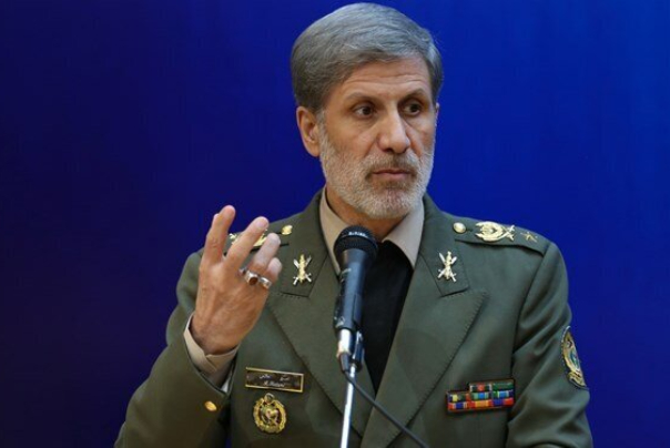 وزير الدفاع الايراني: أمريكا تحاول منعنا من بيع المعدات العسكرية للدول الأخرى