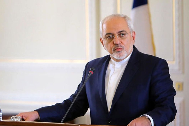 وزير الخارجية الإيراني : الجمهورية الإسلامية لا تعتزم الدخول في سباق التسلح بالمنطقة