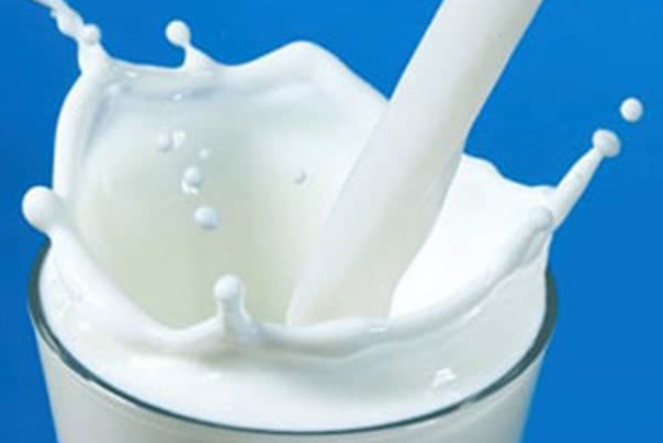قیمت شیر خام درب دامداری مجددا تغییر کرد
