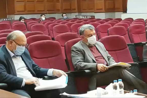 ویدئو: برگزاری اولین جلسه دادگاه پوری حسینی رئیس اسبق سازمان خصوصی سازی