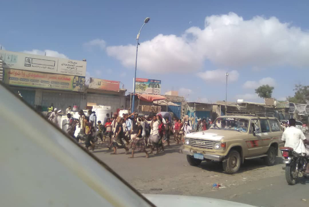 اليمن.. مظاهرات في العند بمحاظة لحج ضد تحالف العدوان