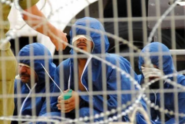 الاحتلال يستهدف مستشفى في رام الله.. ويحجب لقاح كورونا عن الأسرى