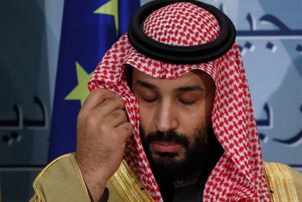 بن سلمان يشعل غضب السعوديين بمعطف باهظ الثمن
