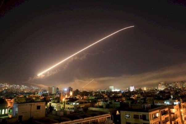 נ"מ הסורית מתעמת עם תקיפות טילים ישראליות