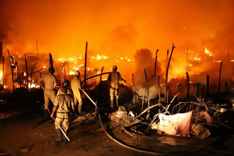 آتش‌سوزی در کمپ آوارگان روهینگیا در هند صدها نفر را بی‌خانمان کرد