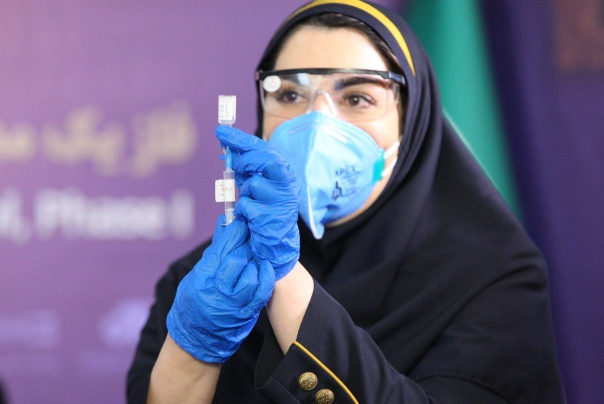 ايران من أكثر الدول تلقيحا ضد كورونا في المنطقة.. اكثر من 100 مليون جرعة
