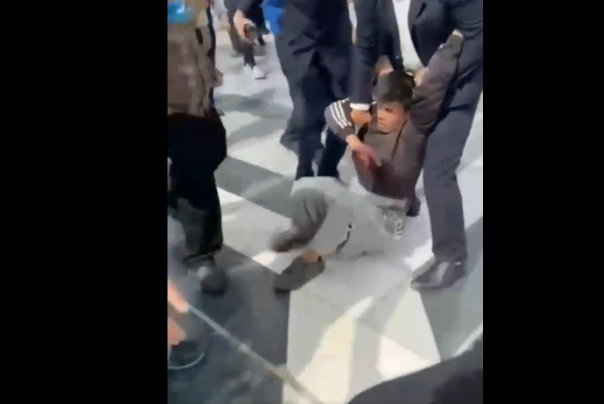 آخر التفاصيل حول هوية منفّذ جريمة الطعن في مشهد المقدسة