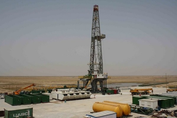 شركات ايرانية تستثمر 7.5 مليار دولار لتطوير حقل آزادكان النفطي