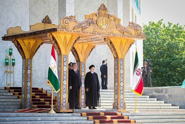 Tajikistan's Rahmon accorded official reception by President Raisi