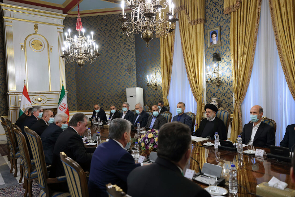 Хорошие шаги предприняты для развития отношений между Ираном и Таджикистаном заявил Раиси