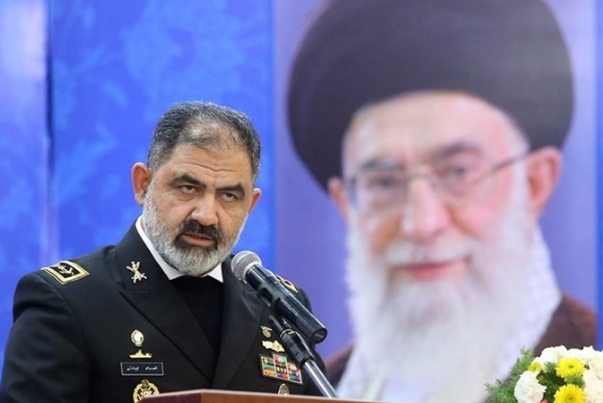 Командующий ВМС: ВМС Ирана круглосуточно дежурят в морских глубинах