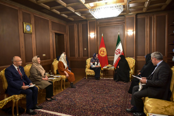 В Тегеране Айгуль Жапарова встретилась с супругой президента Ирана (фото)