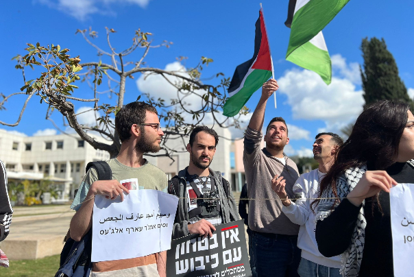 אוניברסיטת תל אביב: עמידה נגד התוקפנות הישראלית וניסיון התקפה ימני על סטודנטים ערבים