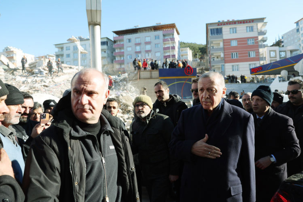 Эрдоган: Число погибших при землетрясении в Турции превысило 9 тыс. человек