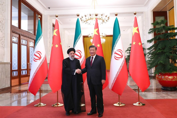 أهداف زيارة الرئيس الإيراني الى الصين