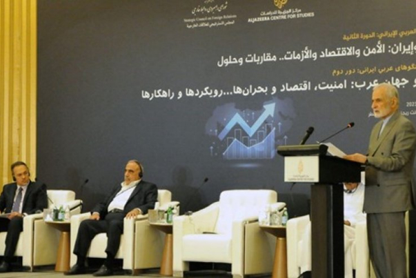 خرازي يدعو للتحرك في اتجاه "منطقة قوية" بين دولها