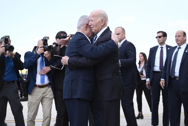 חדשות NBC: ביידן תוקף בחשאי את נתניהו, אך לא משנה את מדיניותה של וושינגטון כלפי "ישראל"