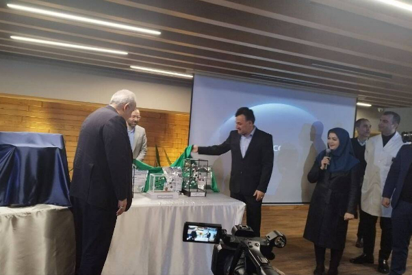 الكشف عن المنتجات الصيدلانية لشركة المعرفة