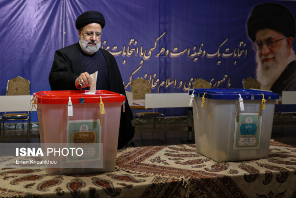 حضور+رئیس+جمهور+پای+صندوق+اخذ+رای
