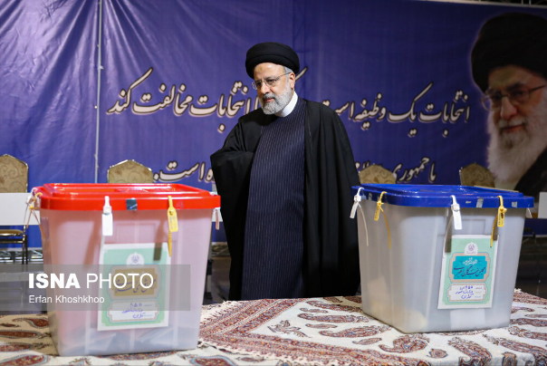 حضور+رئیس+جمهور+پای+صندوق+اخذ+رای