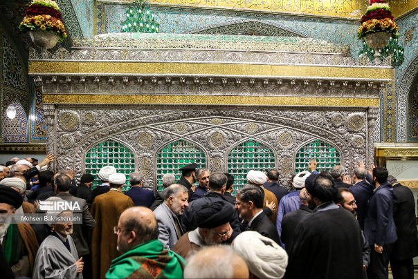 غبارروبی+حرم+مطهر+امام+رضا+(ع)
