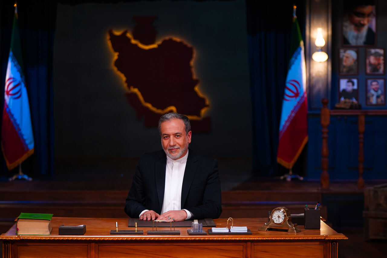 عراقجي يؤكد على العلاقات المميزة بين إيران وباكستان وسبل مواجهة تهديدات الكيان الصهيوني