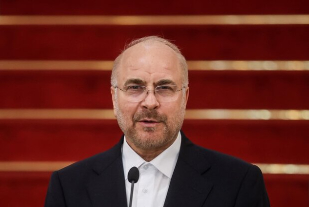 قاليباف: ترامب يعتزم تحويل طاولة المفاوضات إلى طاولة استسلام