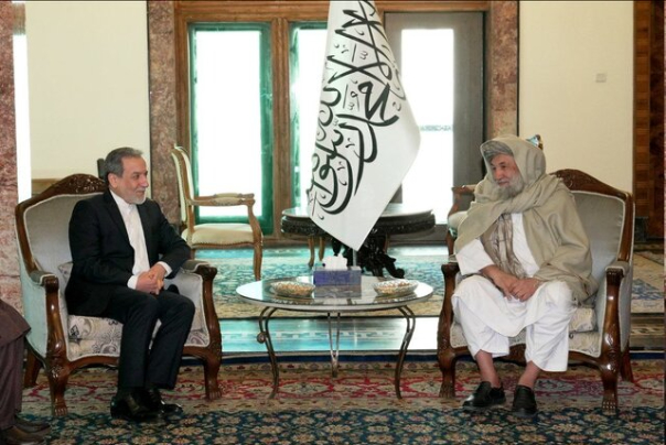 عراقجي يلتقي رئيس وزراء افغانستان بالوكالة