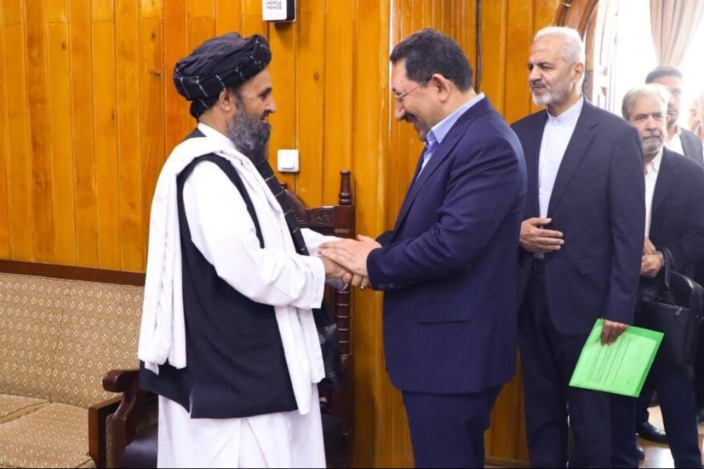 تطوير التعاون الاقتصادي شكّل محور المباحثات لوزير الصناعة الايراني في كابول