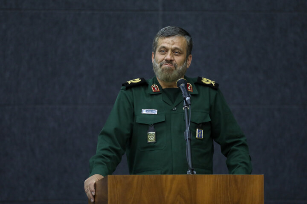 العميد رفيعي: العدو يسعى لإضعاف قدرتنا على اتخاذ القرار