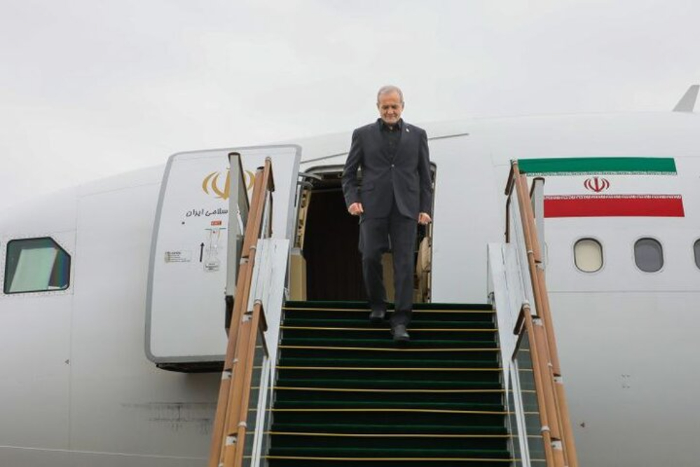 رئيس الجمهورية يصل محافظة كهكيلويه وبوير احمد (جنوب غرب)